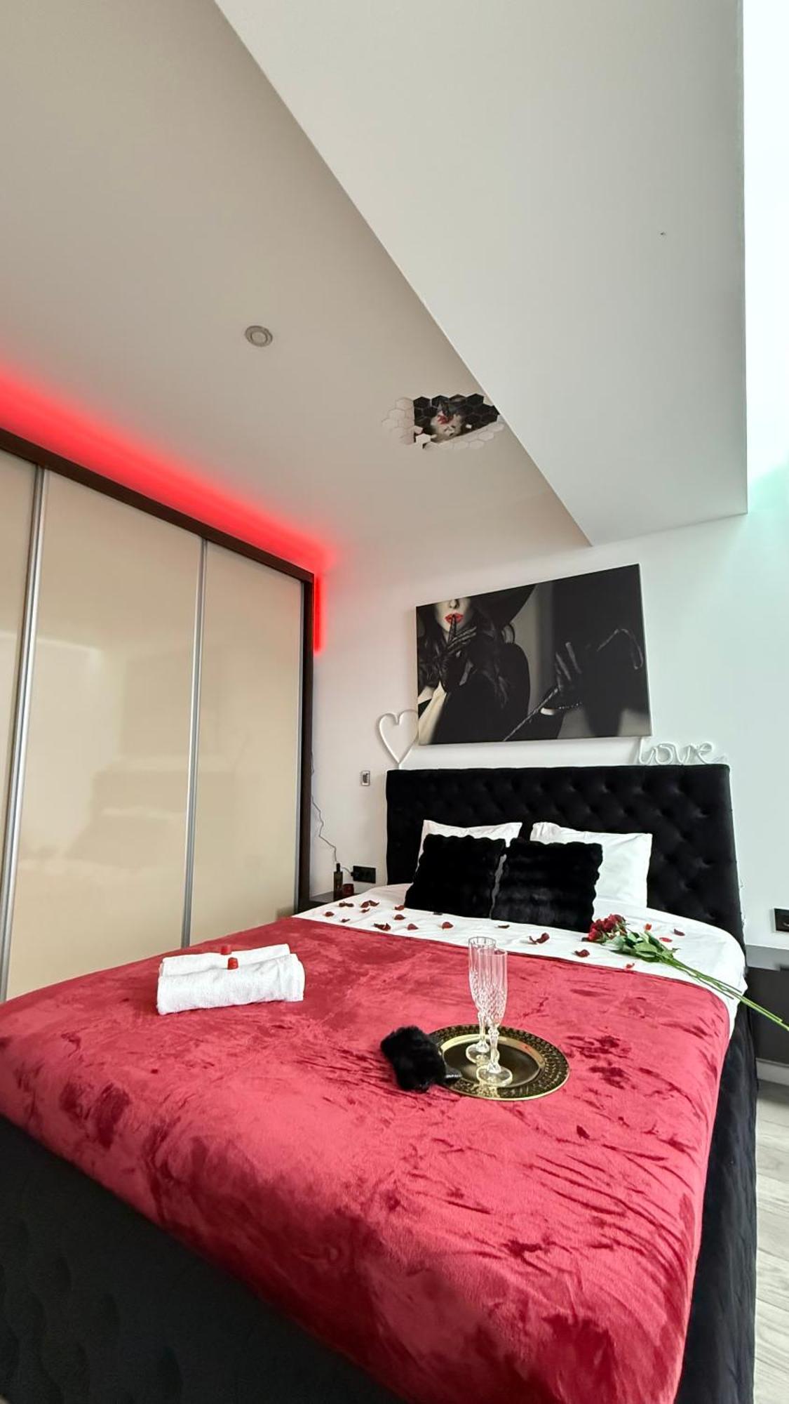 Central Deluxe By Rh Living Bukareszt Zewnętrze zdjęcie