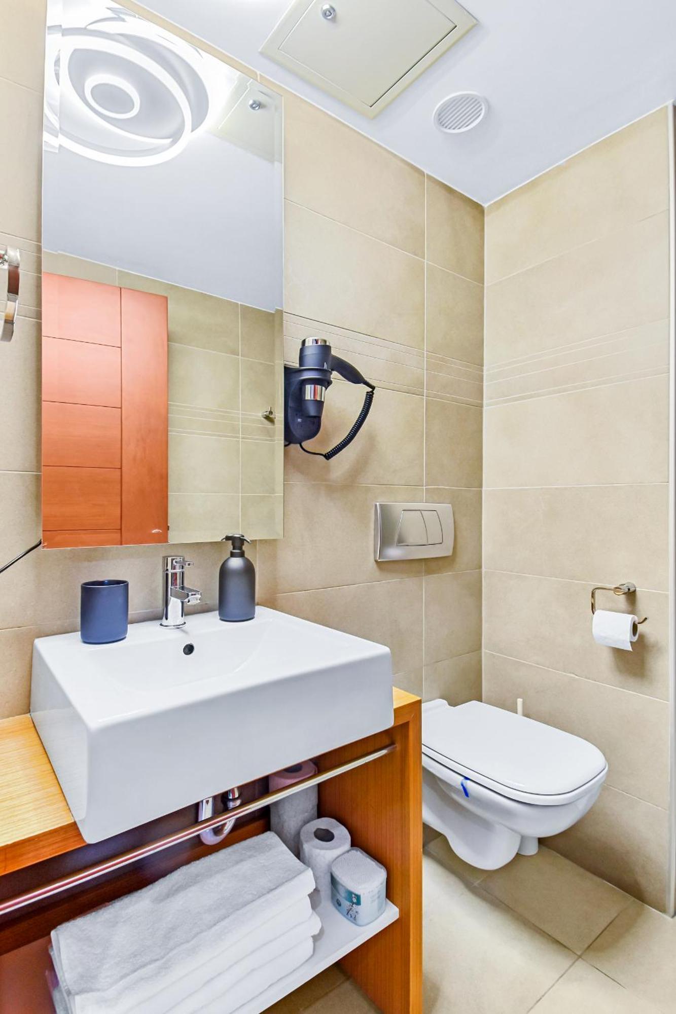 Central Deluxe By Rh Living Bukareszt Zewnętrze zdjęcie
